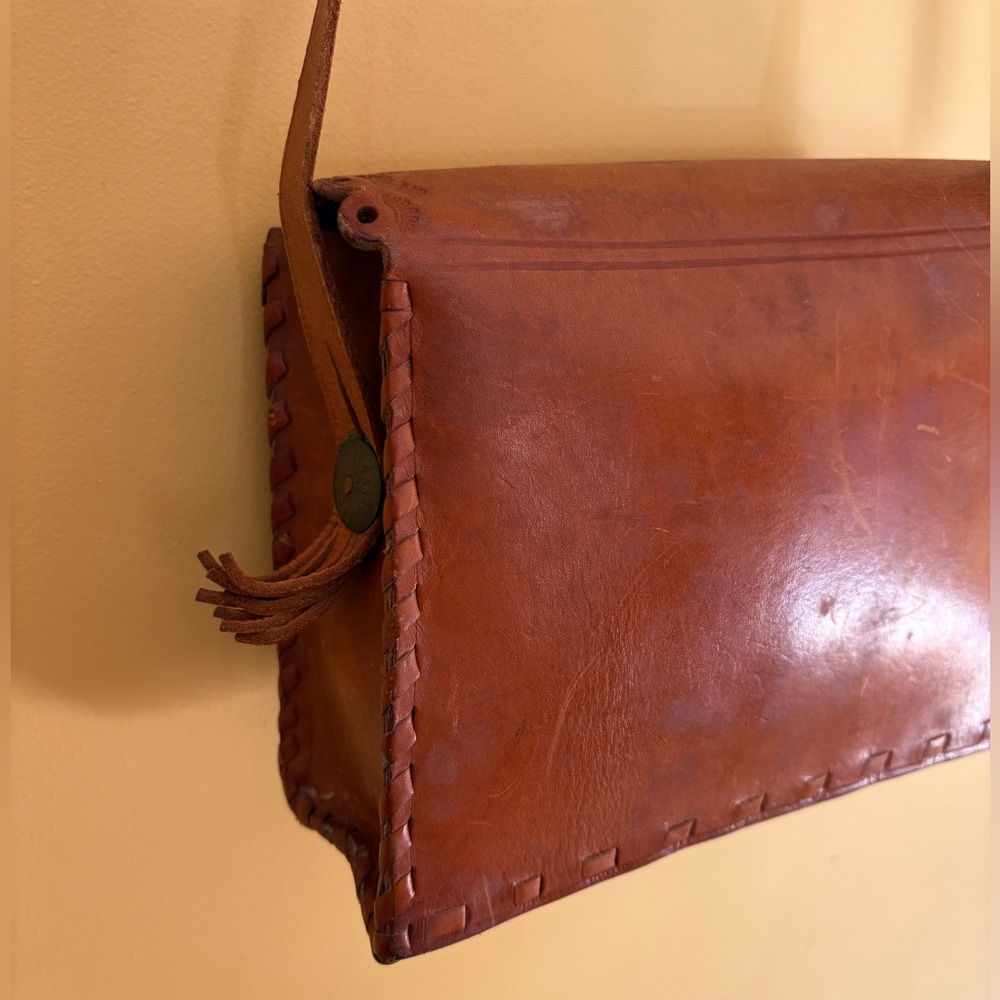 Vintage Leather Tooled Shoulder Bag 60’s 70’s - Picture 9 of 15